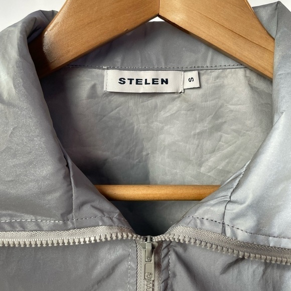 Stelen Full Zip Cropped Jacket in Silver Size Small - Picture 2 of 4